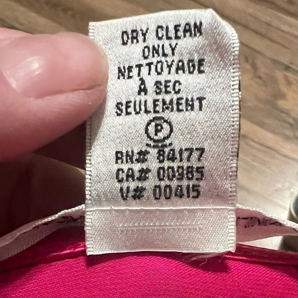 Diane Von Furstenberg Marla pink 100% silk wrap top - Picture 8 of 10